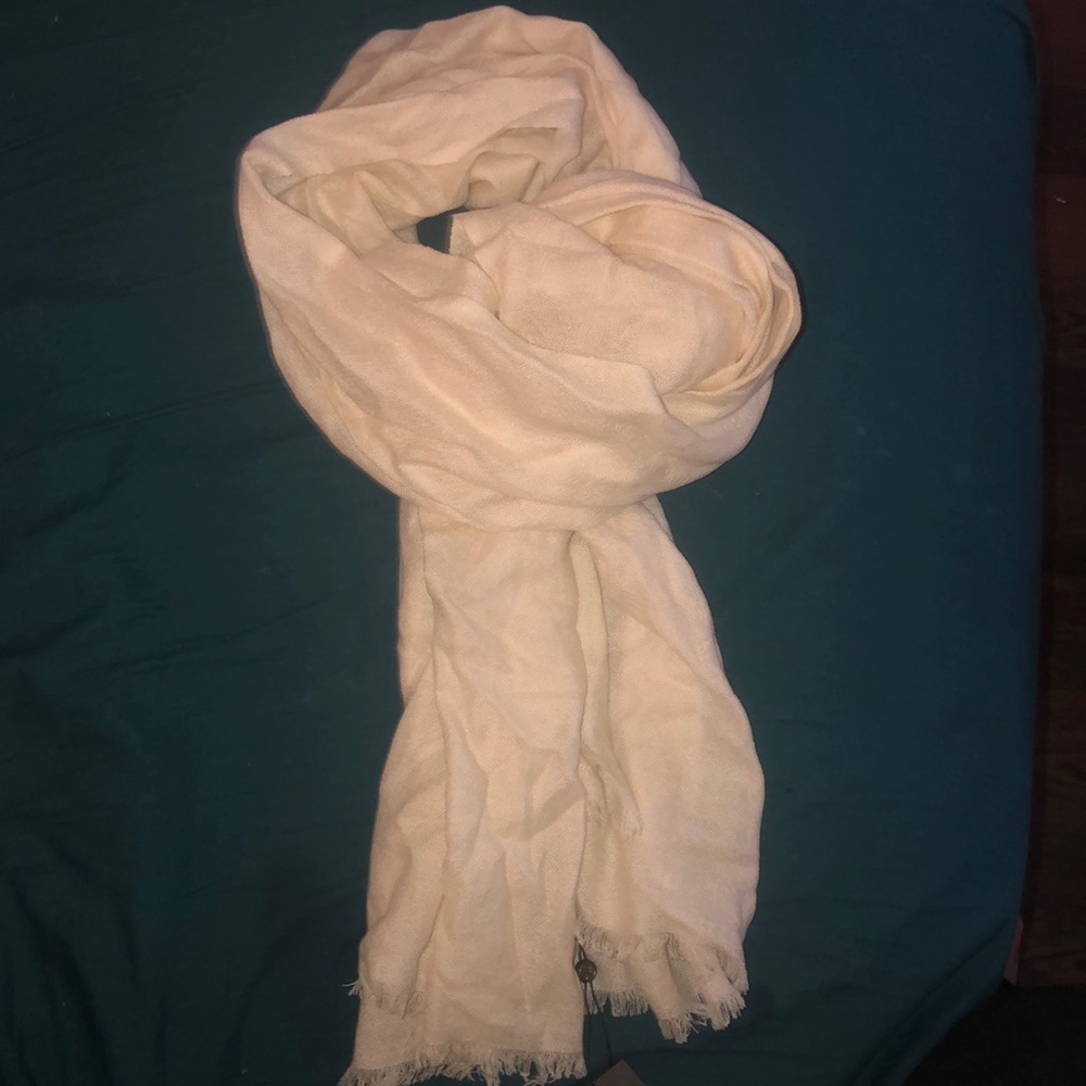 New with tags John Varvatos scarf